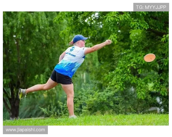 成都飞盘队在滑板精英赛中的实力展现与精彩表现分析